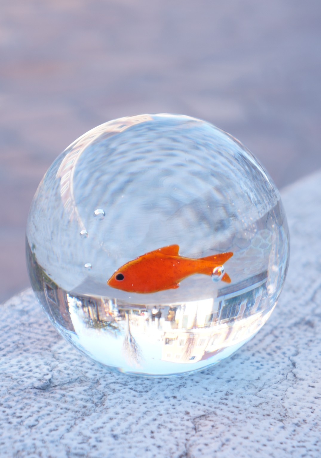 Ball - Aquarium Red Fish Murano Glass