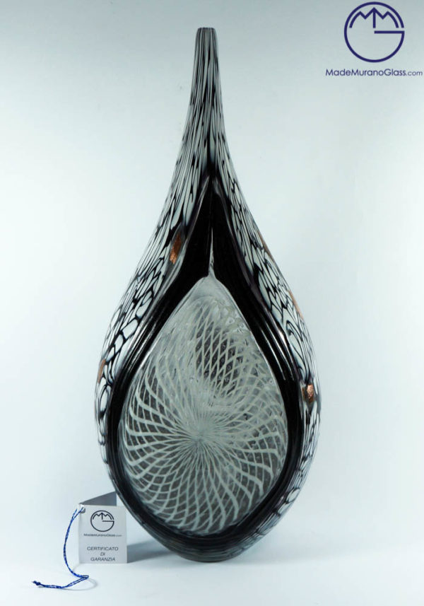 Patricia - Exclusive Venetian Glass Vase Engraved