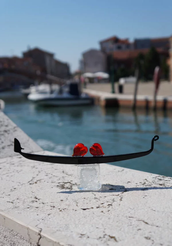 Large Gondola With Hearts In Murano Glass - Murano Art