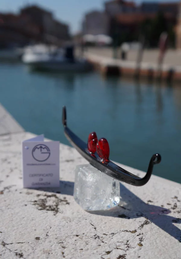 Gondola In Vetro Di Murano Con Due Cuori - Made Murano Glass