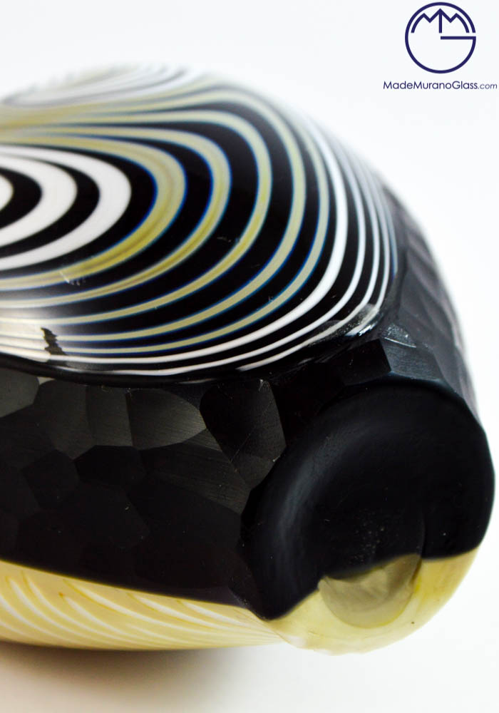 Venetian Glass Vase "African Spiral" Engraved - Murano Glass -