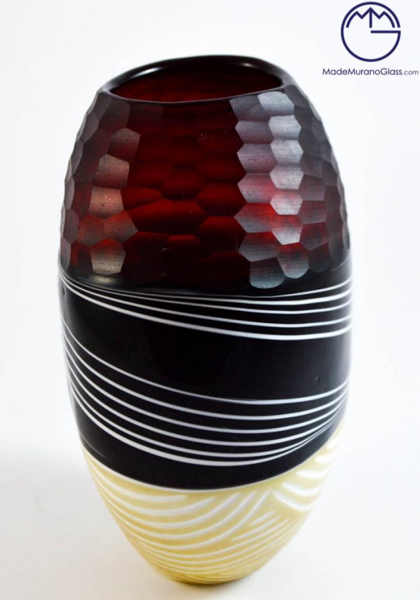 Tribù - Blown Glass Vase Engraved