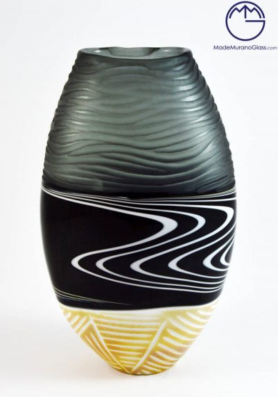 Isol - Engraved Murano Glass Vase