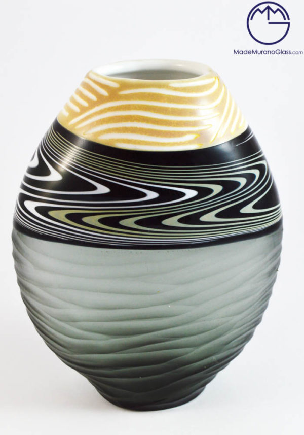 Fryk - Venetian Glass Vase Engraved
