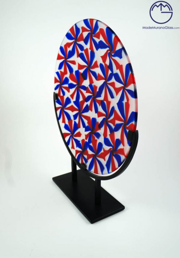 Round Plate In Murano Glass With Red And Blue Disks
