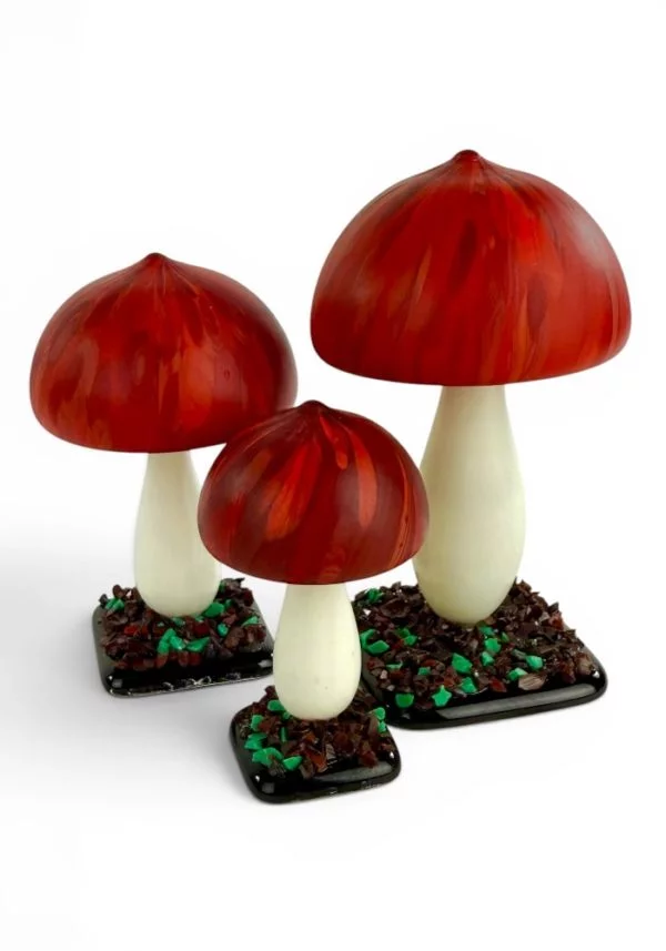 Brughiera - Trio of Ivory and Red Murano Glass Mushrooms "Randy"