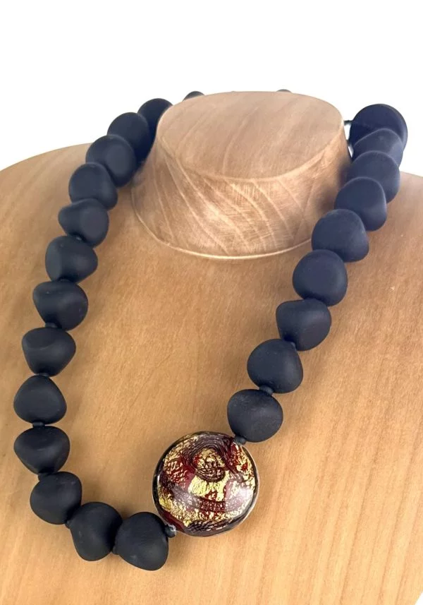 Clara - Red Murano Glass Necklace With 24-Karat Gold Leaf